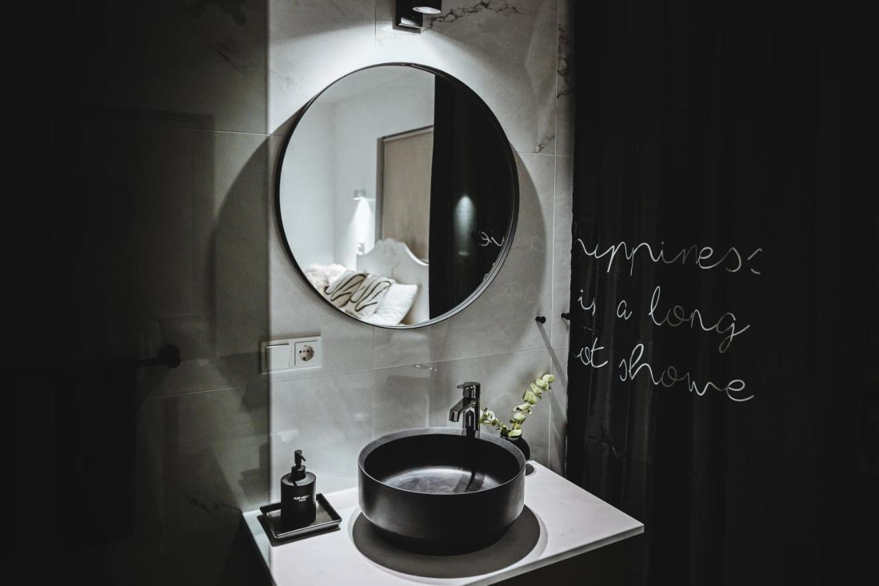 Alka - Cozy By The Sea With Private Hot Tub Apartment