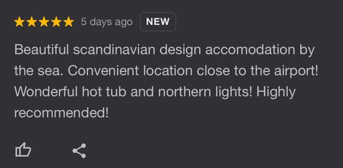 Alka - Cozy By The Sea With Private Hot Tub Njarthvik